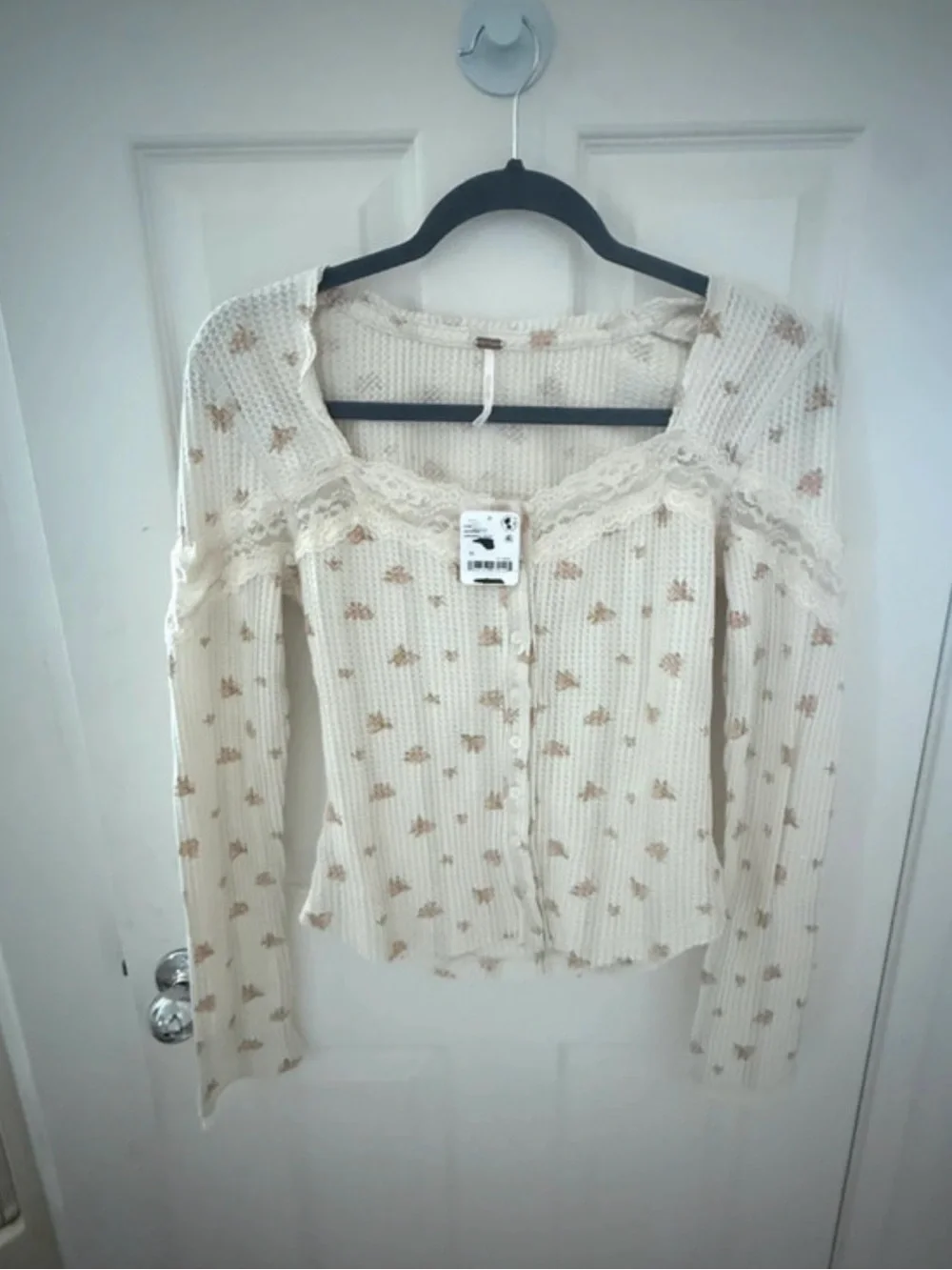 NWT Free People Cream Floral Lace-Trim Ribbed Button-Front Top